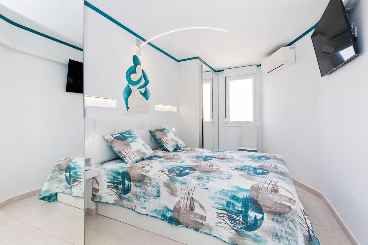 Апартаменты First Line Sea, Luxury Penthouse, Sea And Sunset View Vivenda Vacational Guayero 618 Лос Кристианос Экстерьер фото